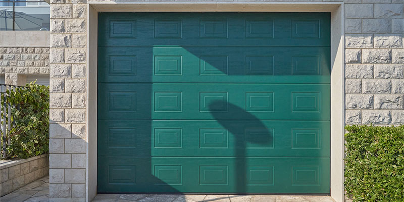 Why Consider Garage Door Painting?